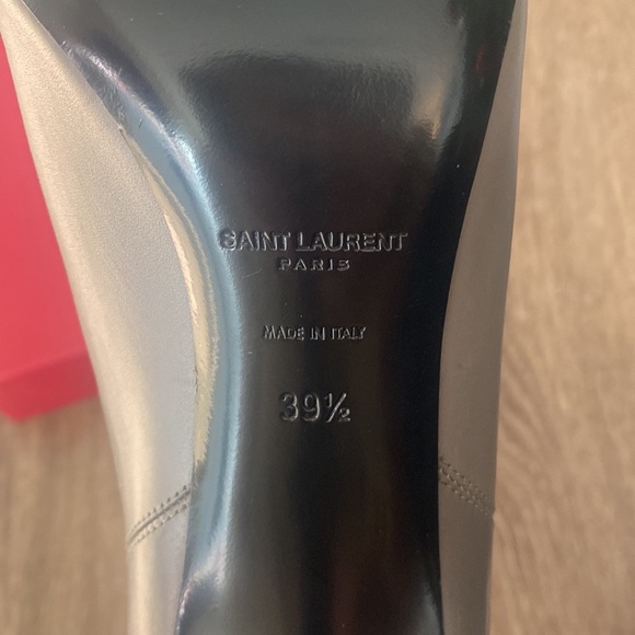 Saint Laurent Leather Ankle Boots 39.5 Authentic - Picture 7 of 10